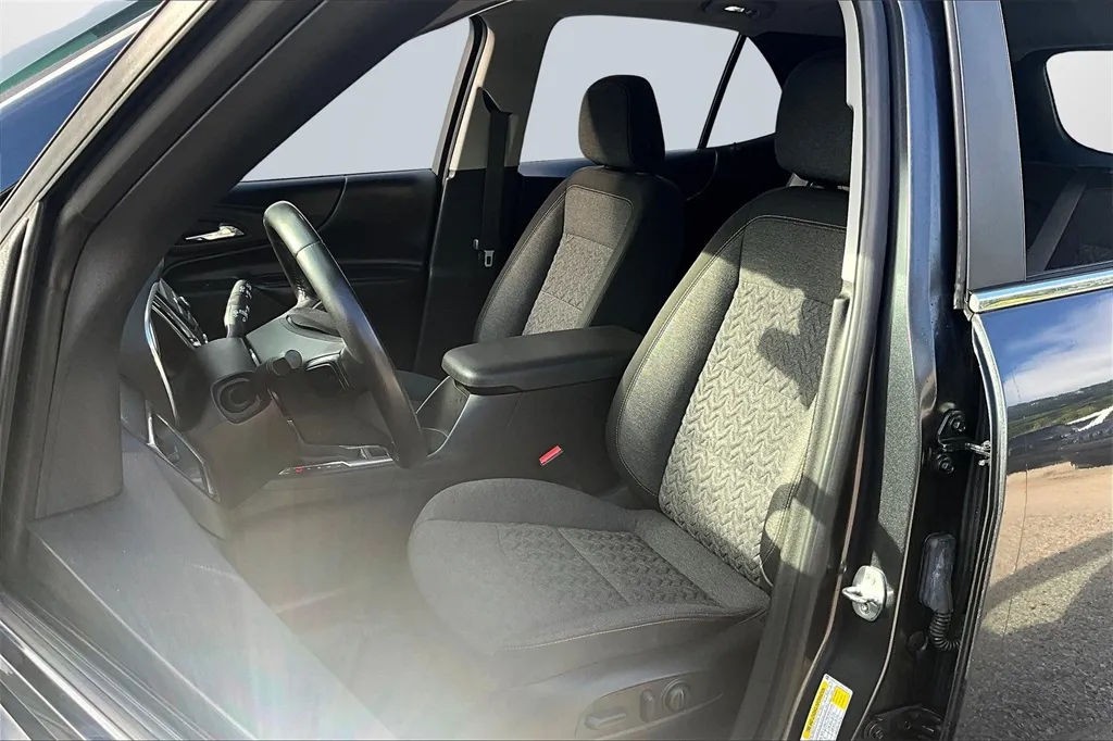 2022 Chevrolet Equinox LT photo 27