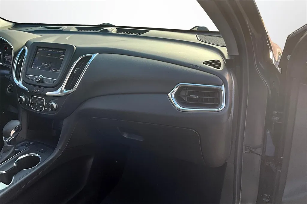 2022 Chevrolet Equinox LT photo 8