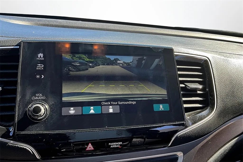 2020 Honda Pilot EX-L photo 16