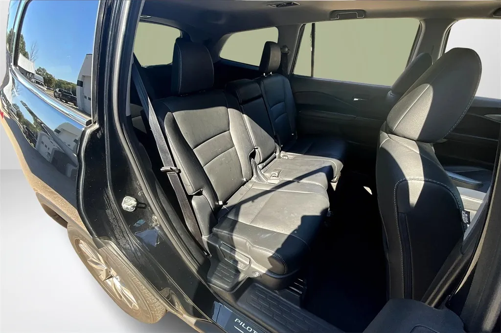 2020 Honda Pilot EX-L photo 31