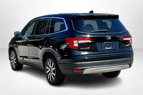 More photos of 2020 Honda Pilot EX-L at Lakeside Automotive Group, MI