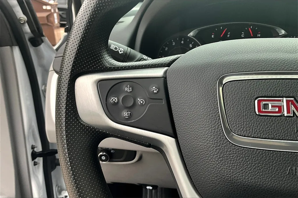 2023 Gmc Terrain SLE photo 15