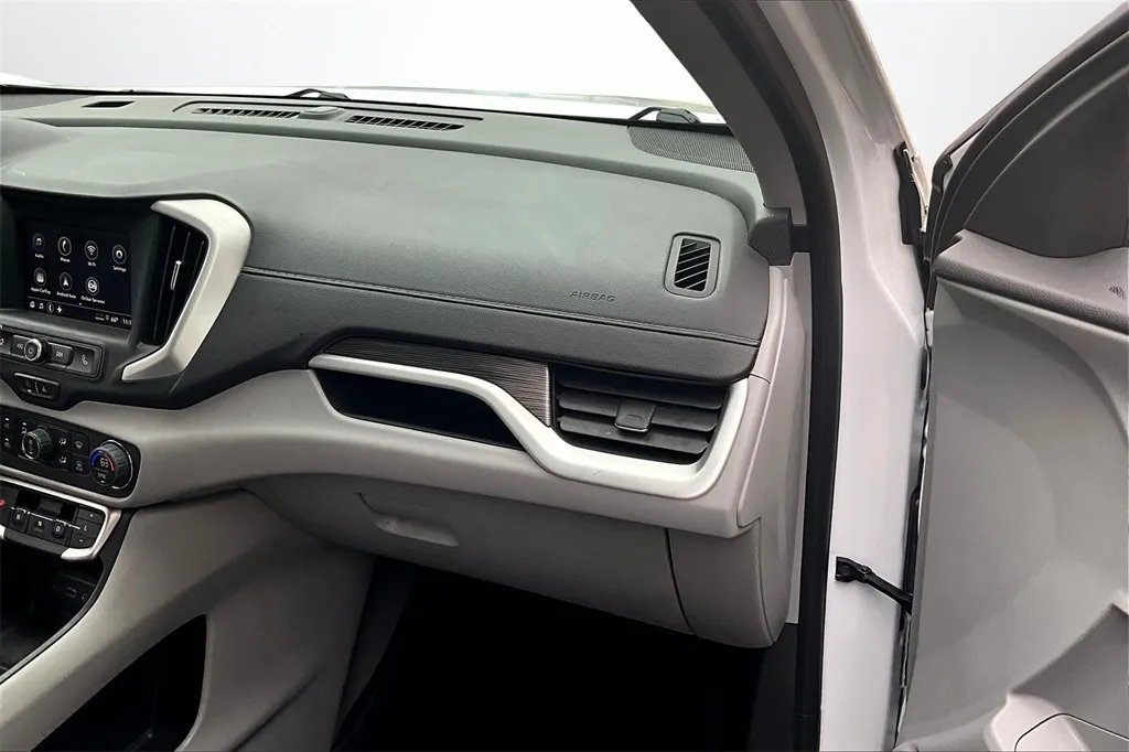 2023 Gmc Terrain SLE photo 20