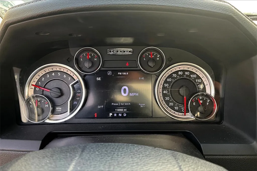 2016 Ram 1500 Sport photo 16