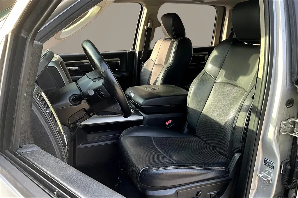 2016 Ram 1500 Sport photo 29
