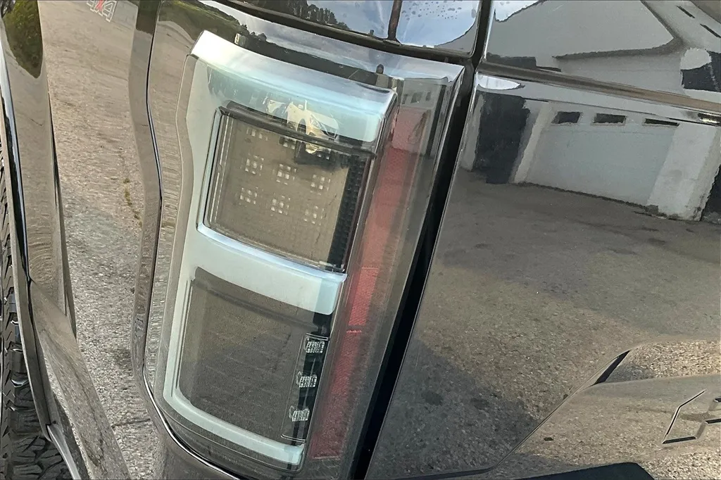 2018 Ford F-150 Lariat photo 18