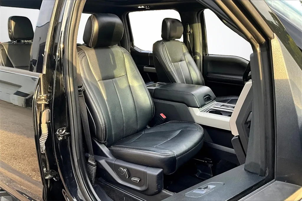 2018 Ford F-150 Lariat photo 20