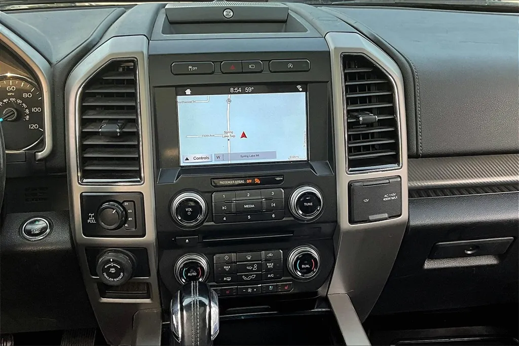 2018 Ford F-150 Lariat photo 24