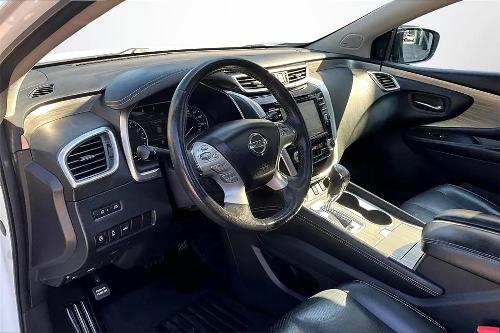 2017 Nissan Murano photo 5