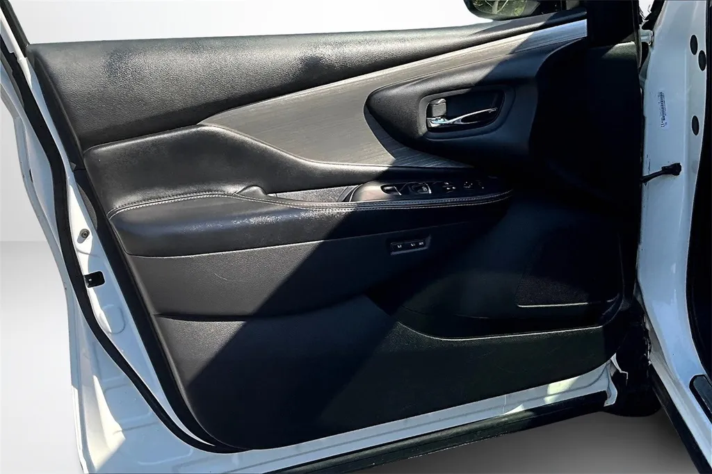 2017 Nissan Murano photo 6