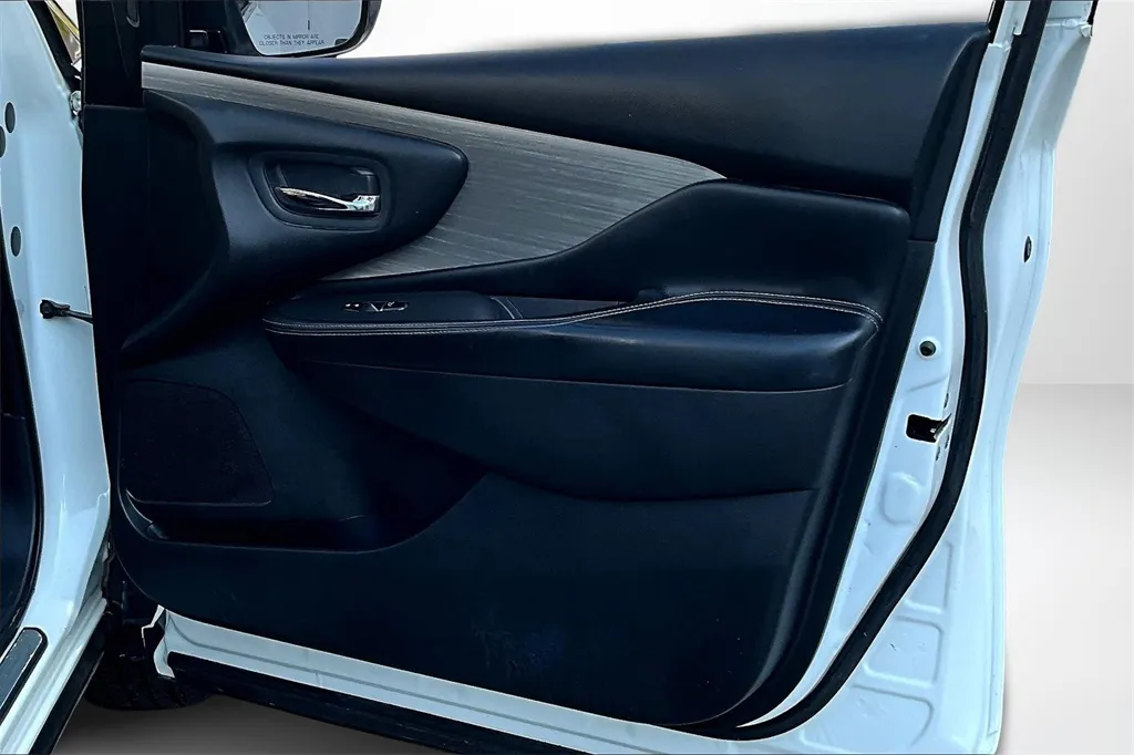 2017 Nissan Murano photo 18