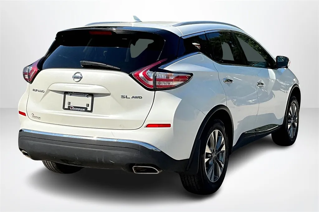 2017 Nissan Murano photo 11