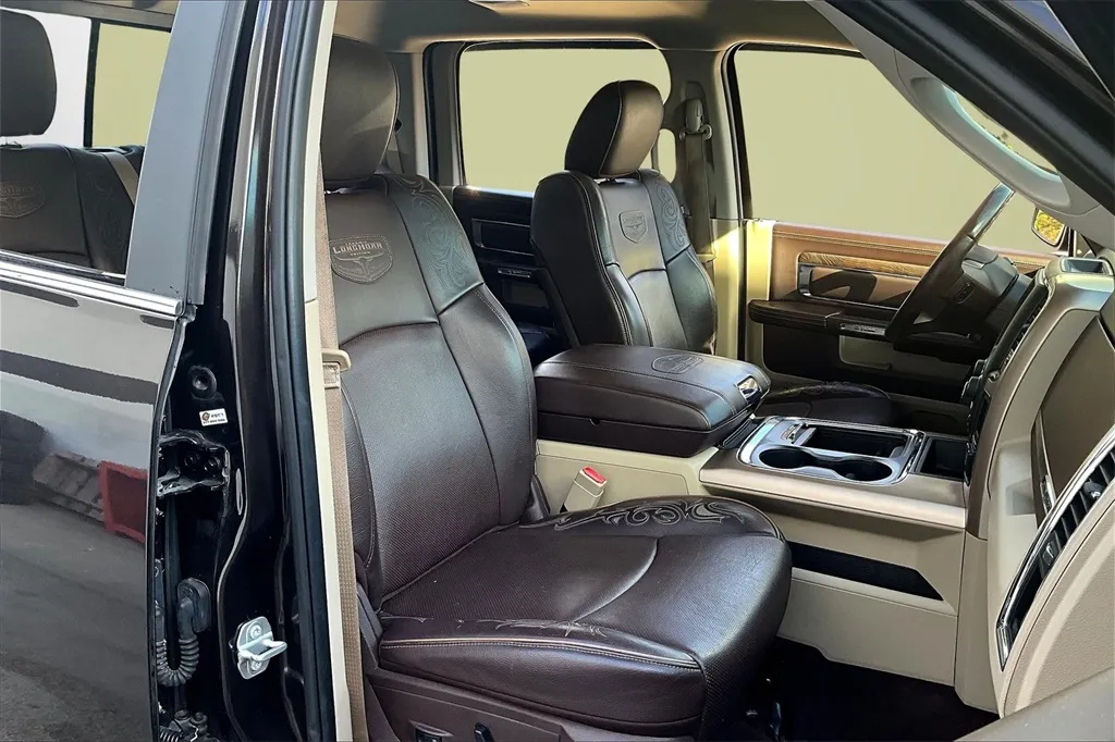 2017 Ram 1500 Laramie Longhorn photo 29