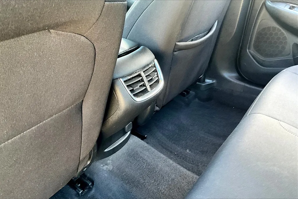 2023 Chevrolet Malibu 1LT photo 4