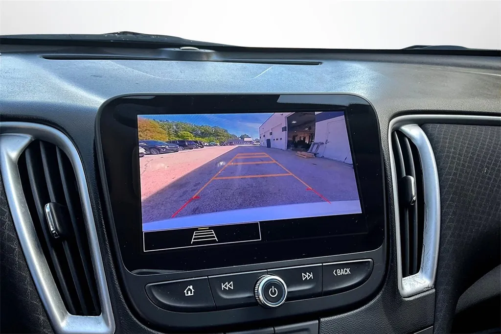 2023 Chevrolet Malibu 1LT photo 15