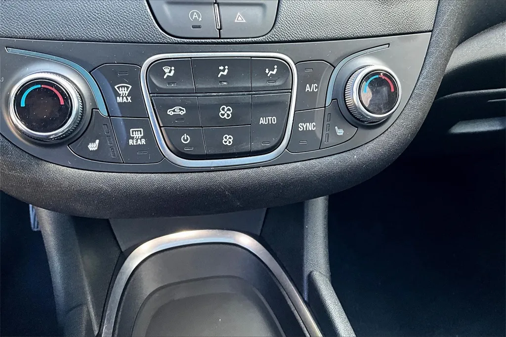 2023 Chevrolet Malibu 1LT photo 26