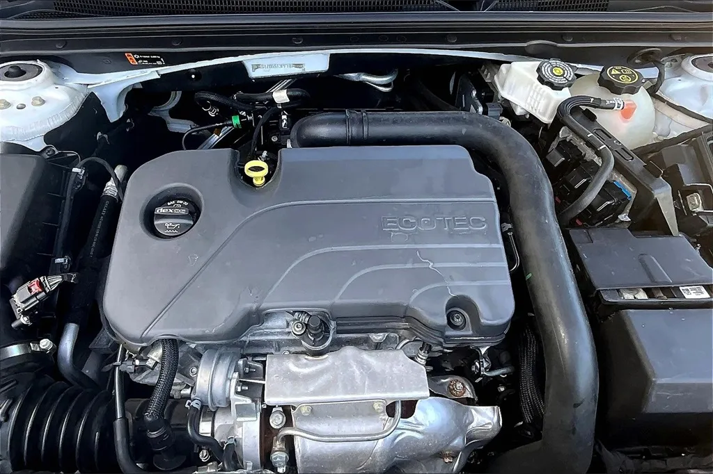 2023 Chevrolet Malibu 1LT photo 9