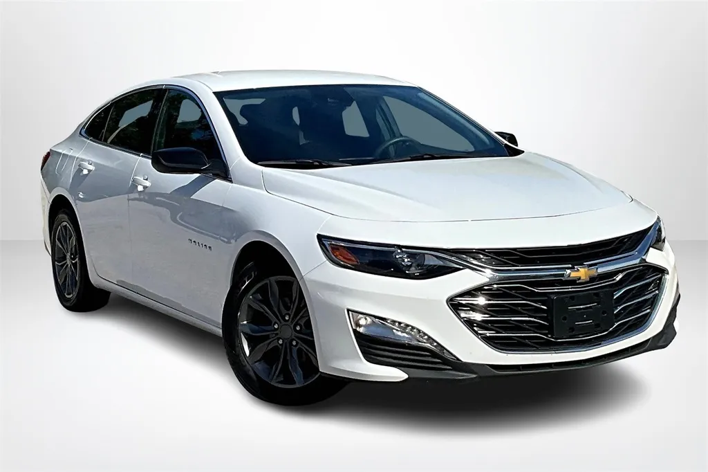 2023 Chevrolet Malibu 1LT photo 22
