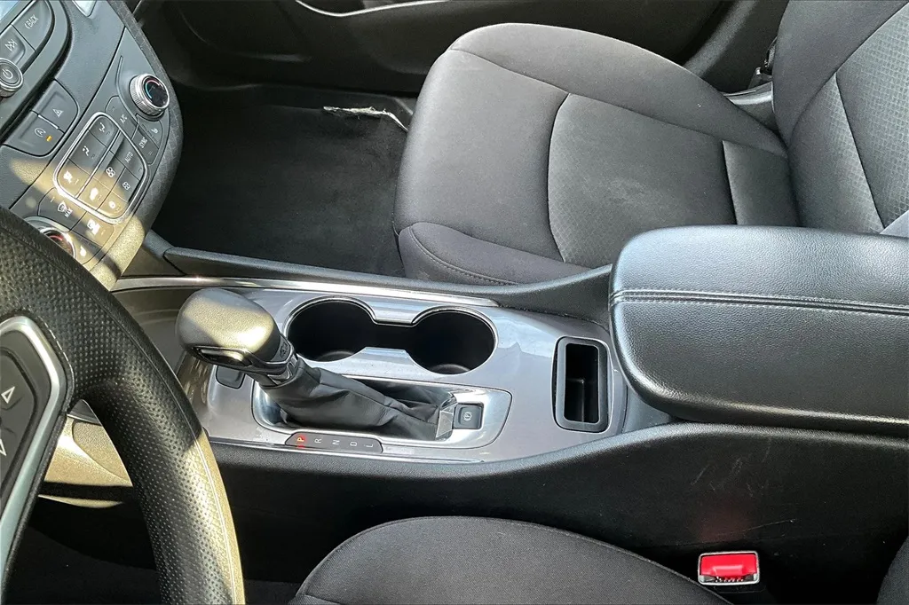 2023 Chevrolet Malibu 1LT photo 24