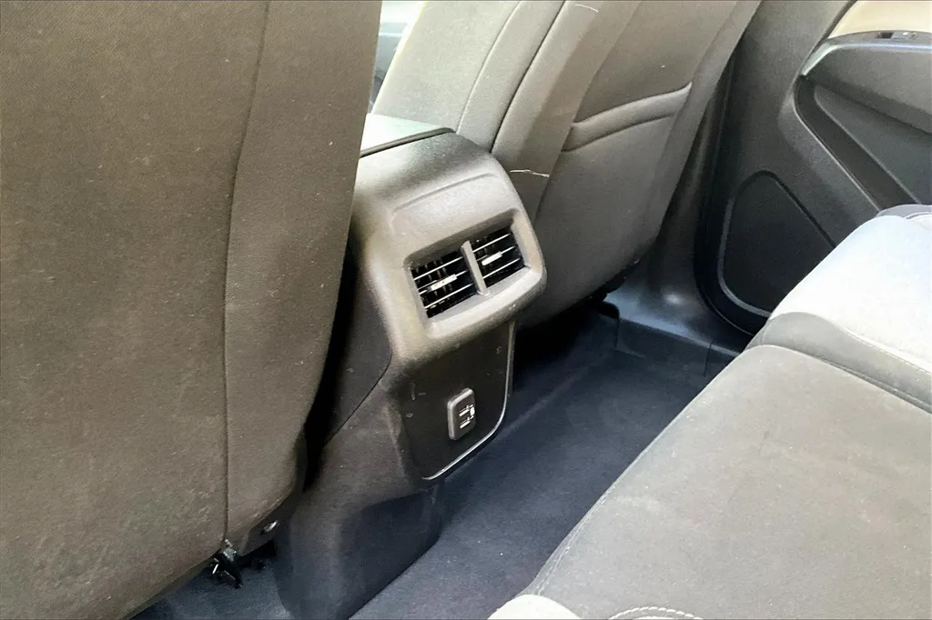 2022 Chevrolet Equinox LT photo 4