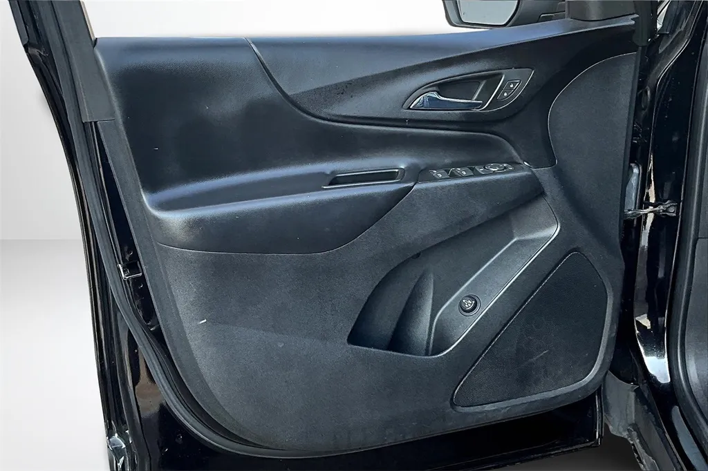 2022 Chevrolet Equinox LT photo 7
