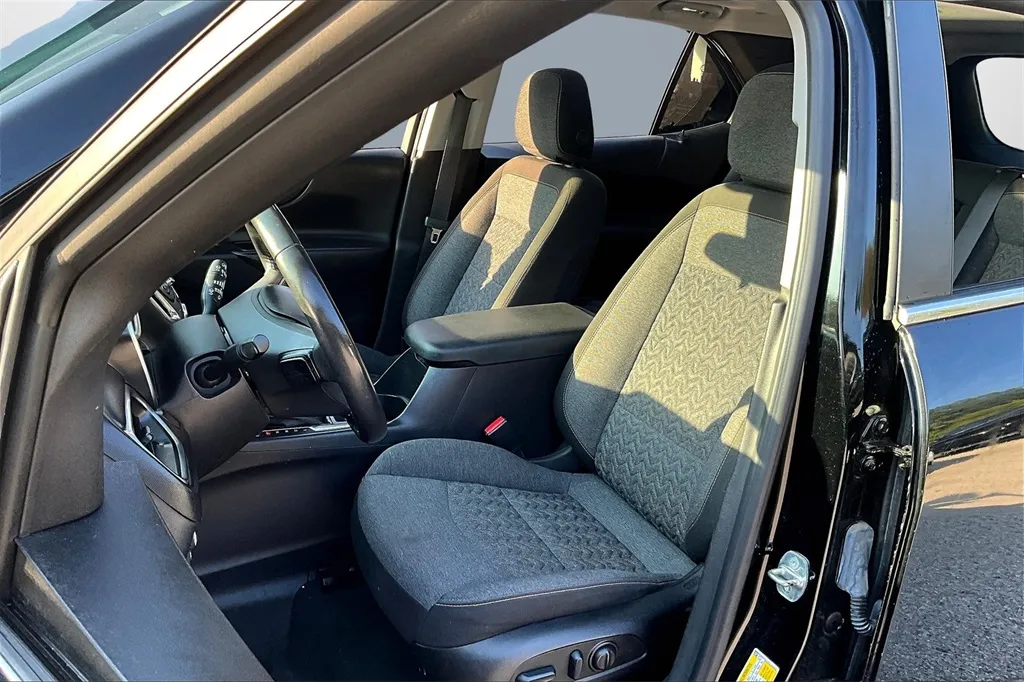 2022 Chevrolet Equinox LT photo 18