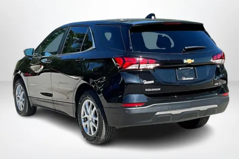 More photos of 2022 Chevrolet Equinox LT at Lakeside Automotive Group, MI