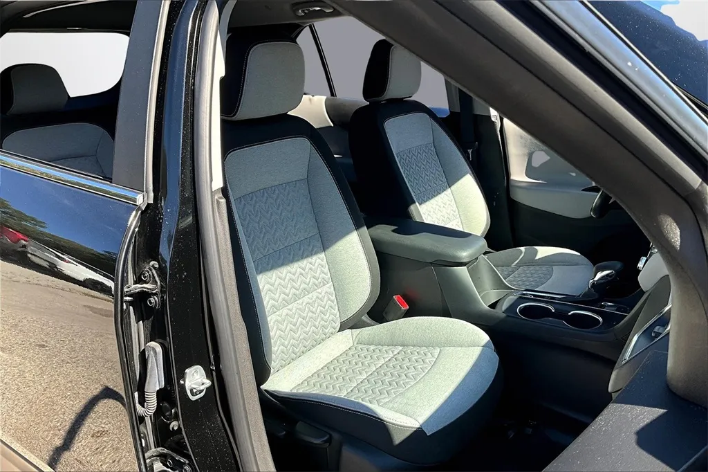 2022 Chevrolet Equinox LT photo 29