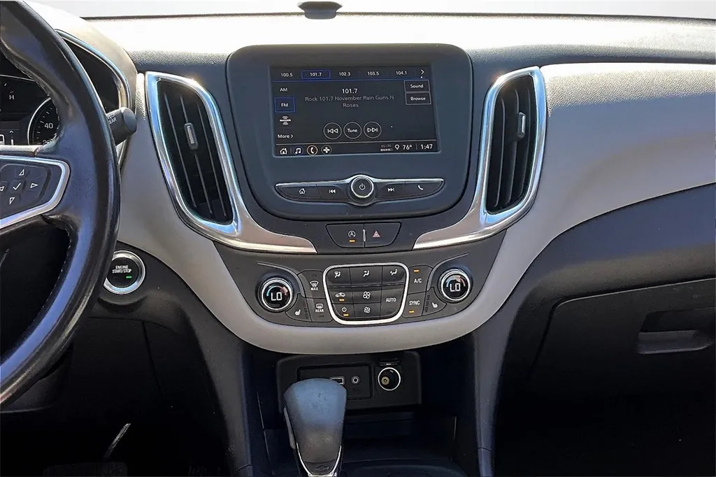 2022 Chevrolet Equinox LT photo 23