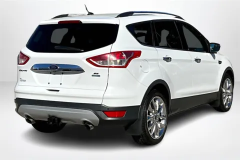 More photos of 2016 Ford Escape SE at Lakeside Automotive Group, MI