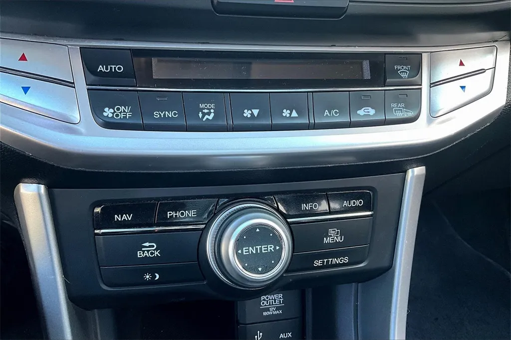 2013 Honda Accord EX-L photo 26