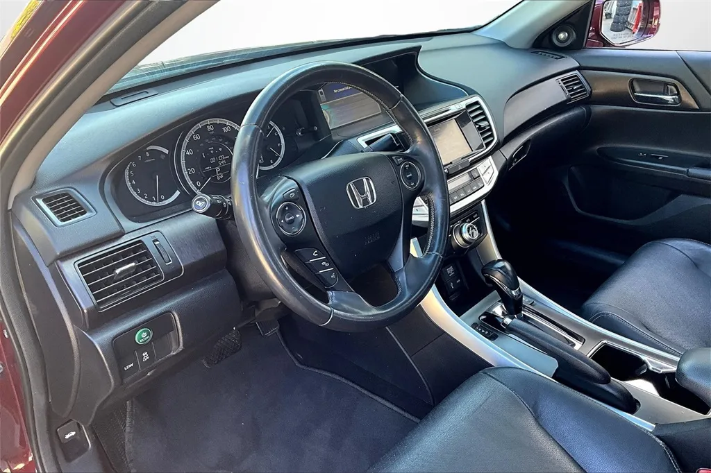 2013 Honda Accord EX-L photo 16