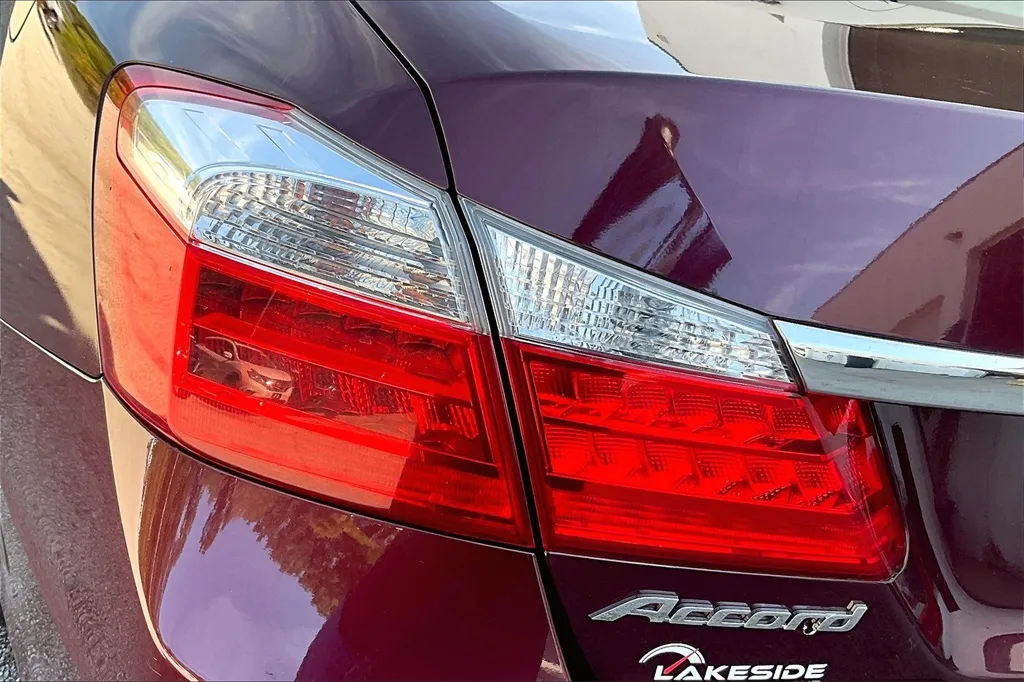 2013 Honda Accord EX-L photo 18