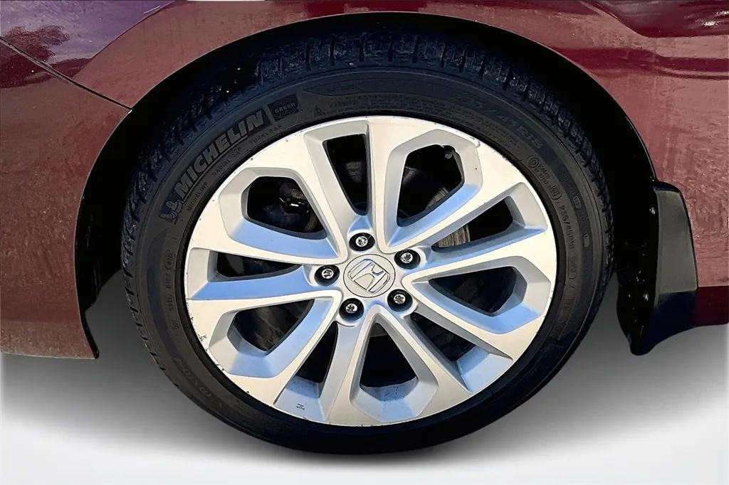 2013 Honda Accord EX-L photo 32