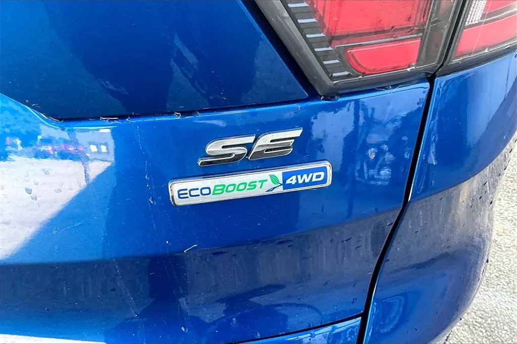 2017 Ford Escape SE photo 29