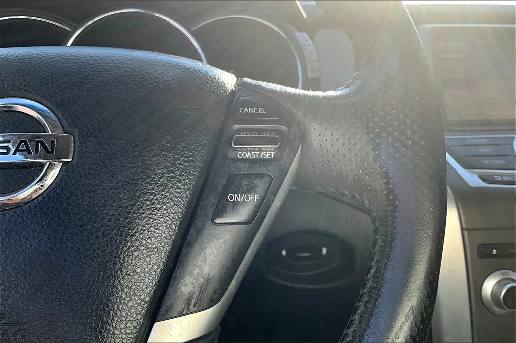 2012 Nissan Murano SL photo 24