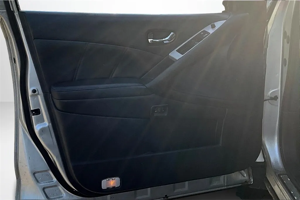 2012 Nissan Murano SL photo 7