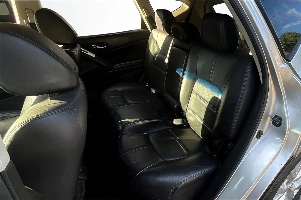 2012 Nissan Murano SL photo 26