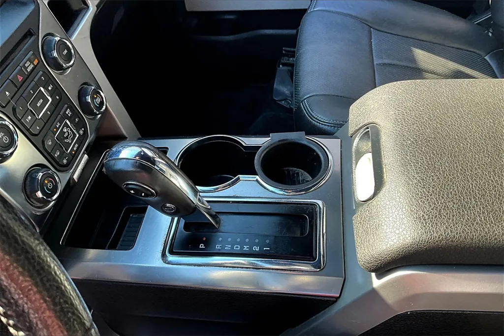 2014 Ford F-150 FX4 photo 16