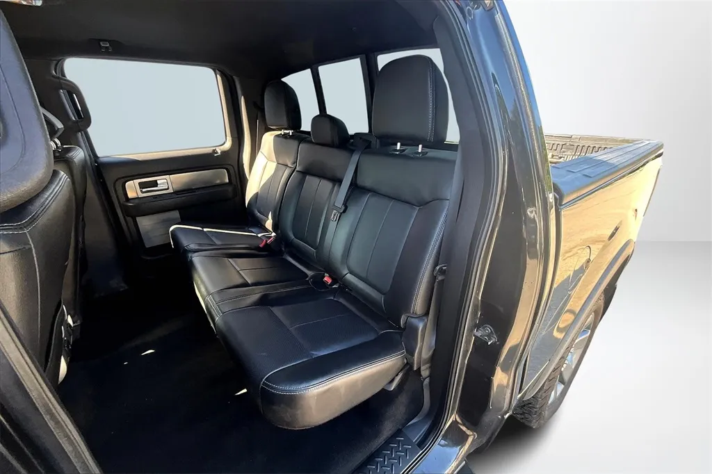 2014 Ford F-150 FX4 photo 27