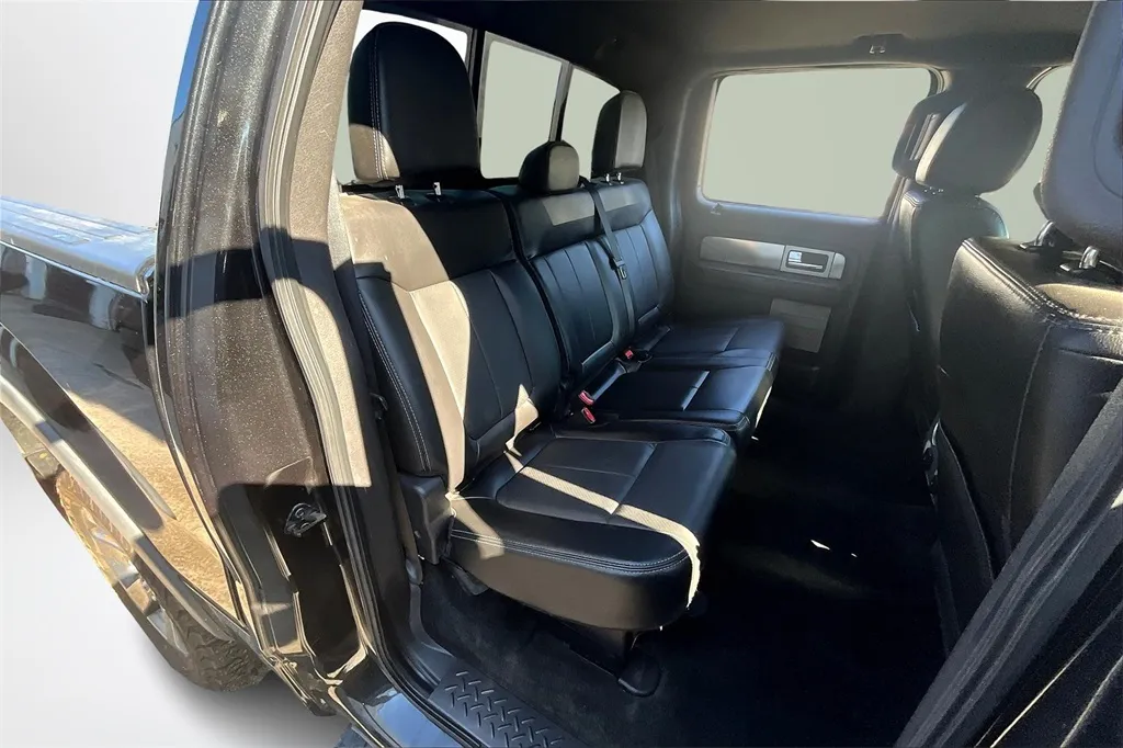 2014 Ford F-150 FX4 photo 18