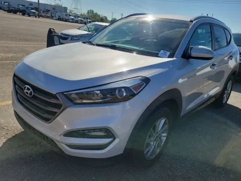 Silver 2016 Hyundai Tucson SE for sale in Spring Lake, MI