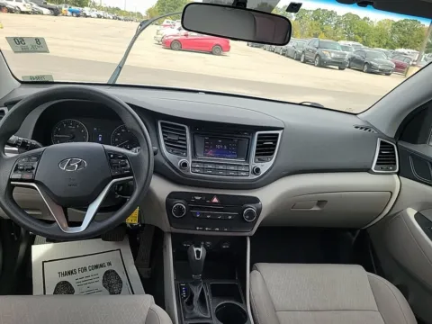 More photos of 2016 Hyundai Tucson SE at Lakeside Automotive Group, MI