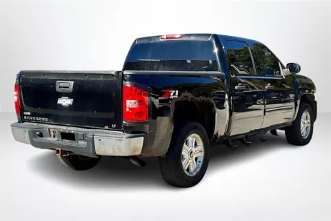 More photos of 2009 Chevrolet Silverado 1500 Work Truck at Lakeside Automotive Group, MI