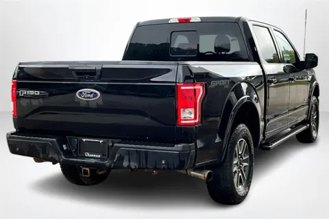 More photos of 2016 Ford F-150 XLT at Lakeside Automotive Group, MI