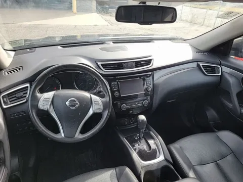 More photos of 2016 Nissan Rogue at Lakeside Automotive Group, MI