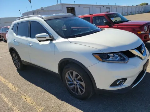 Photos of 2016 Nissan Rogue for sale in Spring Lake, MI at Lakeside Automotive Group