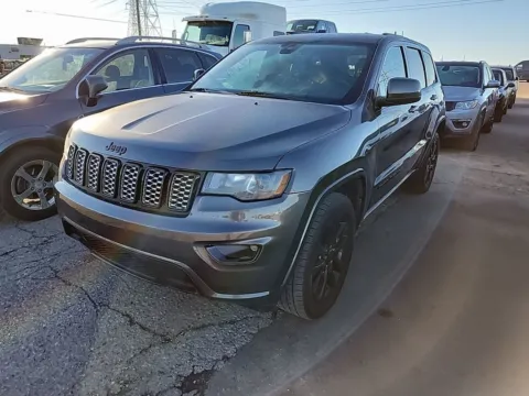 Gray 2018 Jeep Grand Cherokee Altitude for sale in Spring Lake, MI