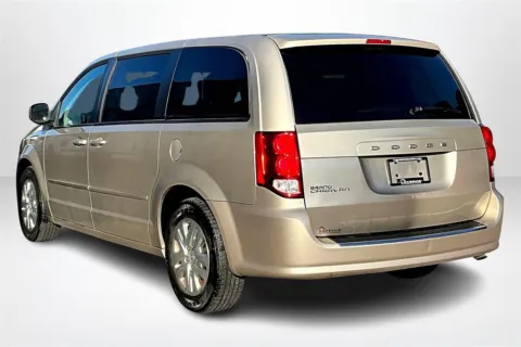 More photos of 2016 Dodge Grand Caravan SE at Lakeside Automotive Group, MI