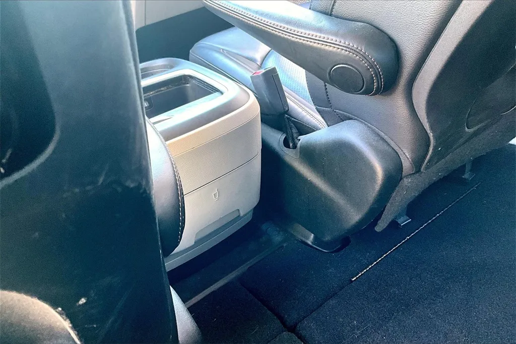 2019 Chrysler Pacifica Touring Plus photo 4